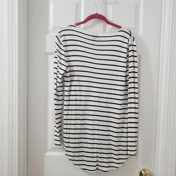 Gap Women's Stripe V Neck Top Size Small - Picture 3 of 5